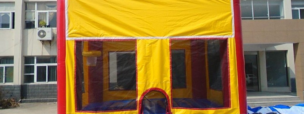 What Should You Avoid When Inflating an Inflatable Structure?