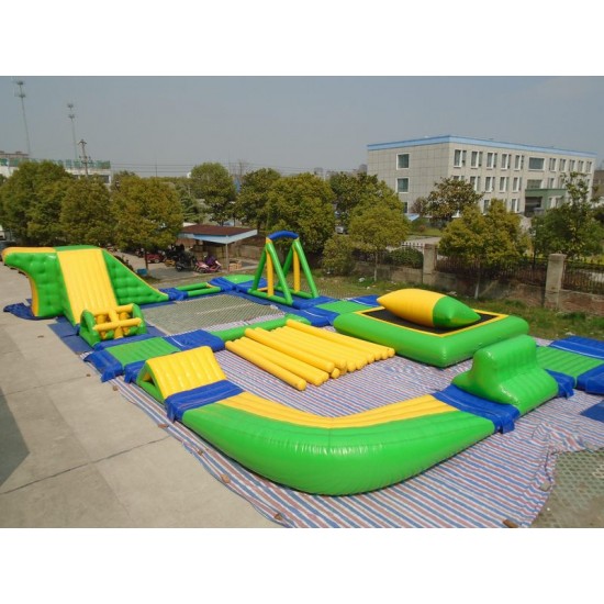 Inflatable Floating Water Park Inflatable Floating Water Park